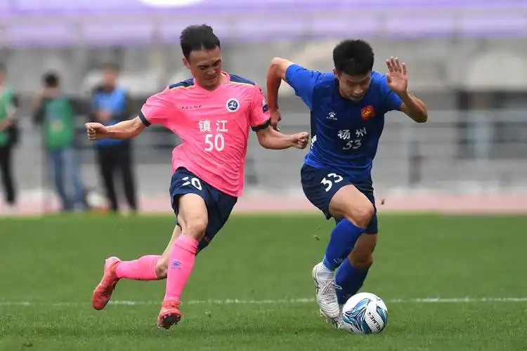 比利时甲级联赛：沙勒罗瓦 VS 根特